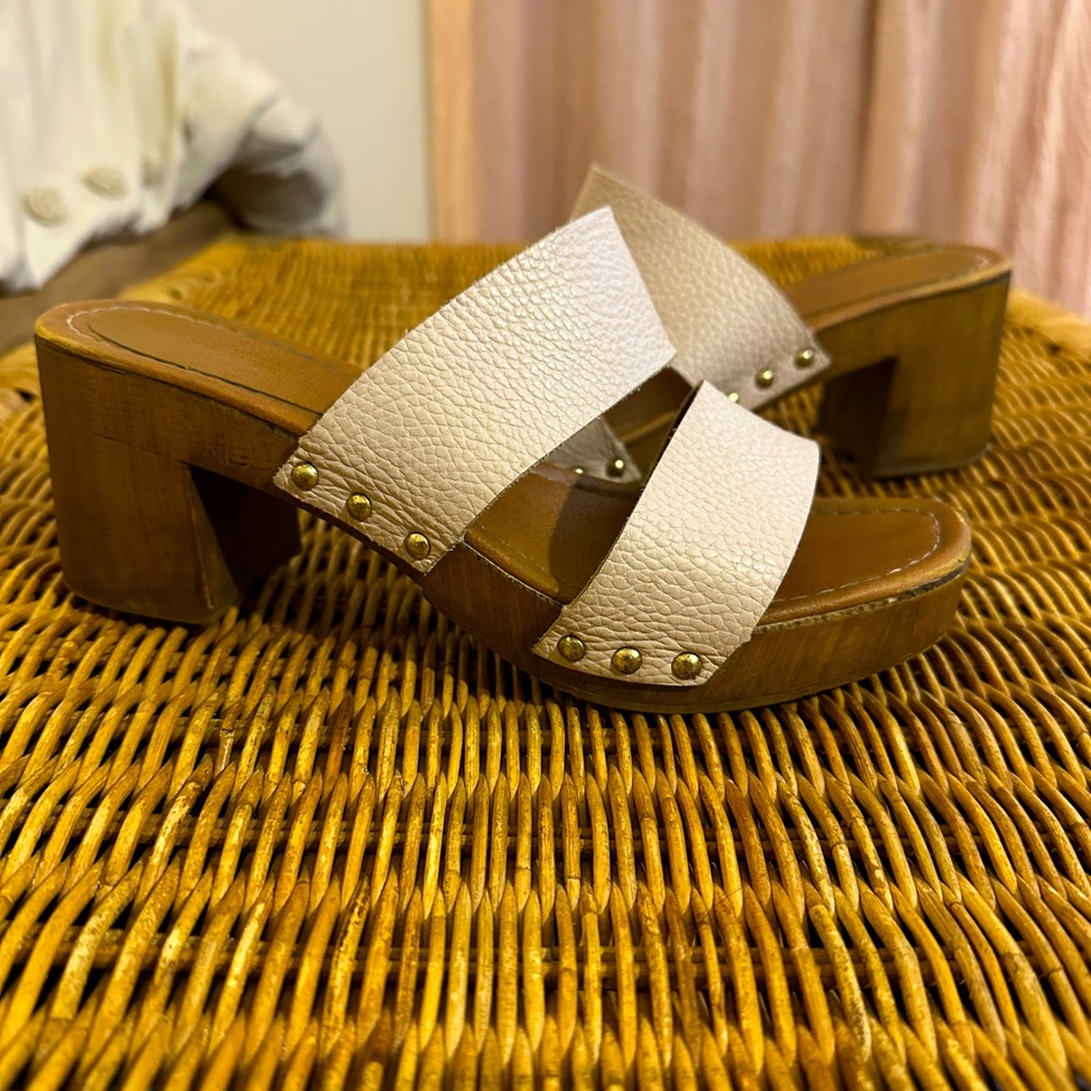 Christian di Riccio leather platform sandal chunky heel nailhead trim clogs